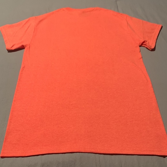 Ladies “Fall Themed” Tee, EUC, Size Small - Picture 6 of 7